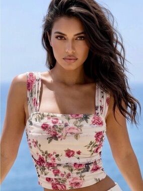JoocyBabi NWOT Floral Square Neck Crop Top in Cream and Pink S